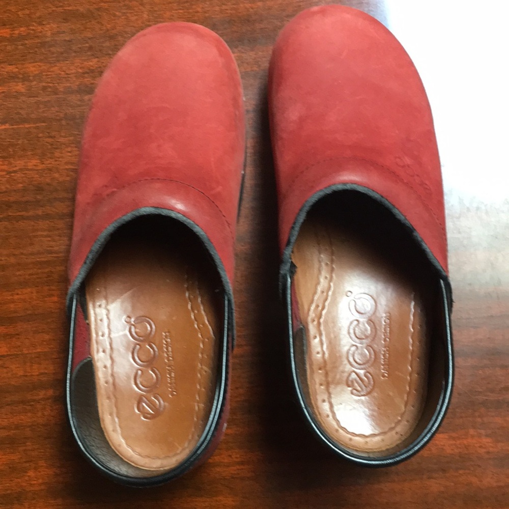 Like new condition ECCO reddish orange shoes EU size 37, US size 6